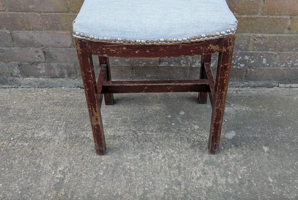 Low Bar Stool